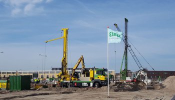 Een foto van het project Centrumeiland in Amsterdam-IJburg tijdens de bouwfase in 2018