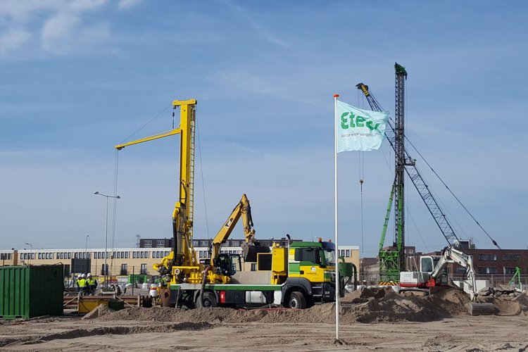 Een foto van het project Centrumeiland in Amsterdam-IJburg tijdens de bouwfase in 2018