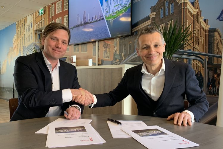 directeur Jan-Willem Flohil van de Uitvoeringsorganisatie Infrastructuur en Energie, gemeente Amsterdam en directeur Michiel van den Berg van Eteck
