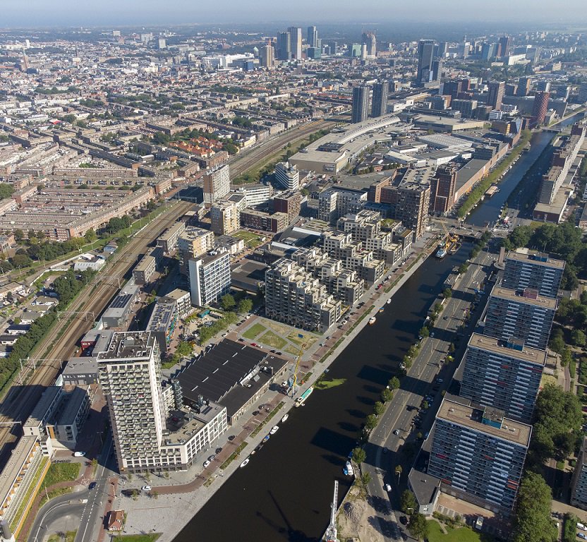 Luchtfoto van het Laakhaven gebied in Den Haag